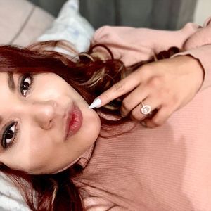 Meet your Posher, Tanii